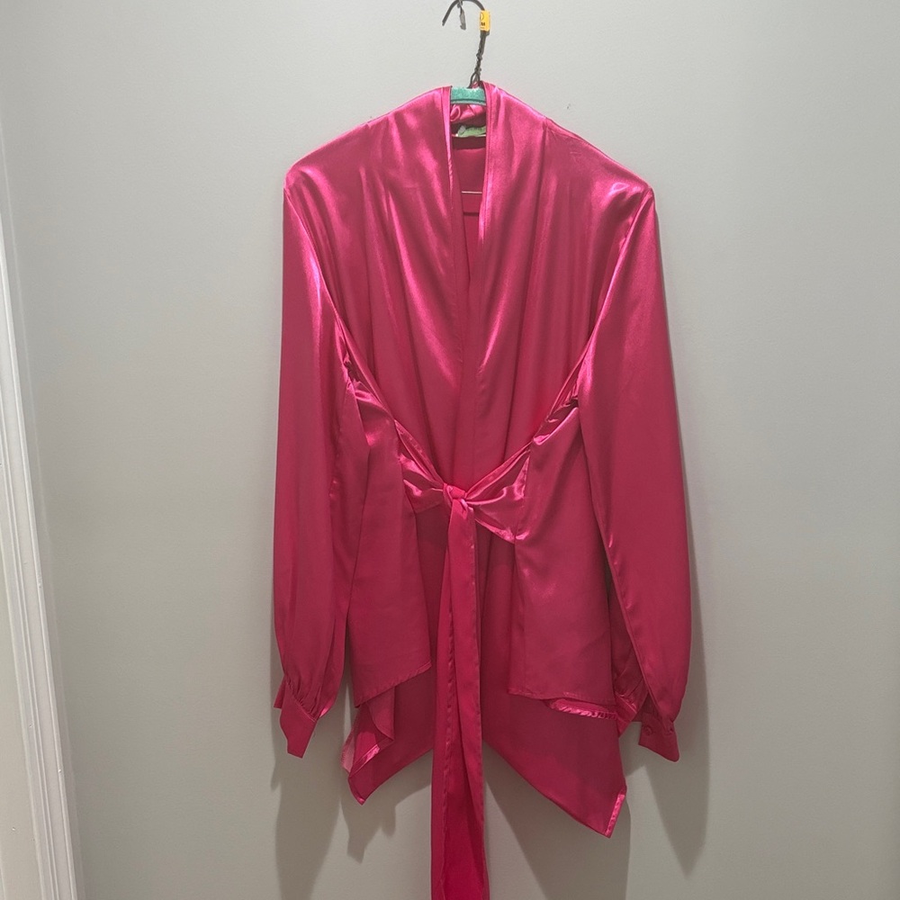 Acevog Fuchsia Satin Women's Dress Top, Size Medium-runs big